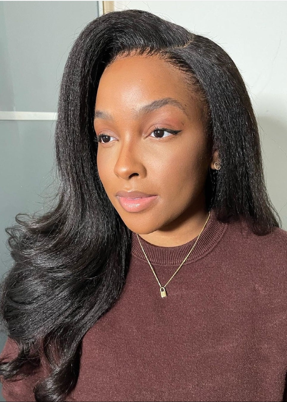 Kinky Straight Clip-in Extensions 5pcs